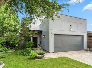 212 Pheasant St, Houston, TX 77018
