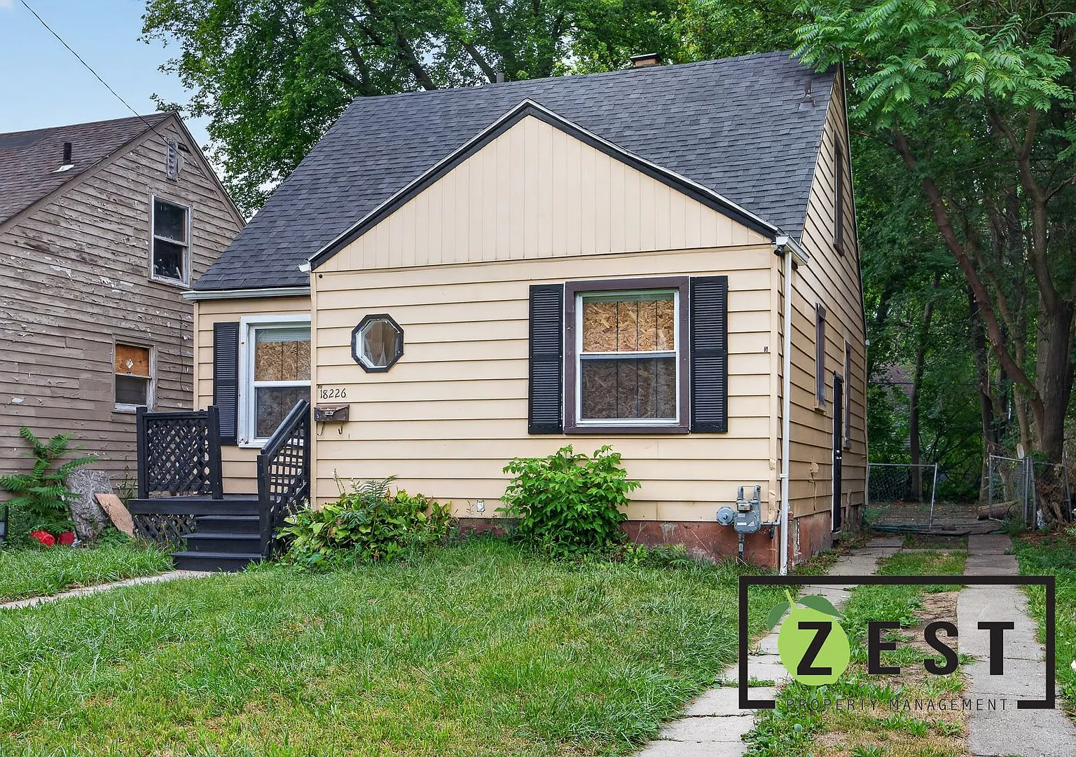 Open House- Thursday, September 10th! 530pm-6pm! 3 Bed Bungalow W/ Recent Updates! — Photo 2