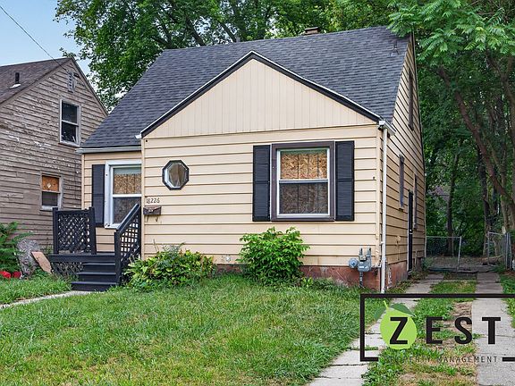 2nd image of 18226 Kentfield St