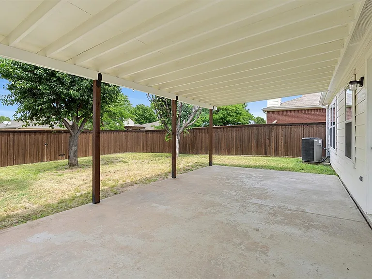 8821 Tumbleweed Dr — Photo 10