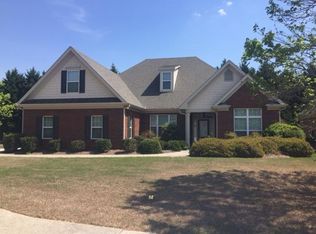 2672 White Rose Dr, Loganville, GA 30052