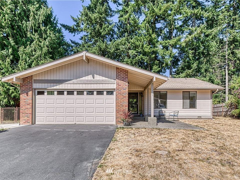 1st image of 3671 SE Greenbriar Pl