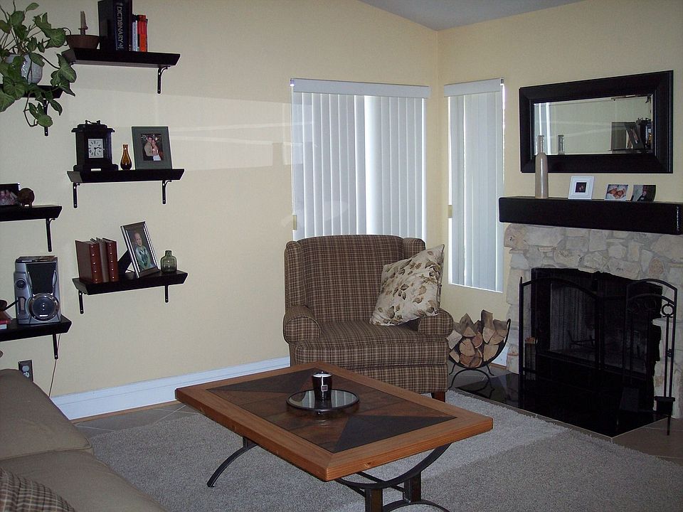 1st image of 78890 Sunbrook Ln