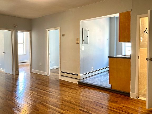 2nd image of 114 Manhattan Ave #2L
