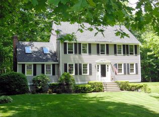 32 Pentucket Dr, East Hampstead, NH 03826