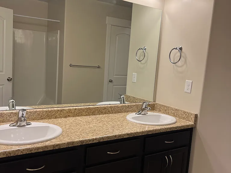 50 N 2050 W — Photo 18