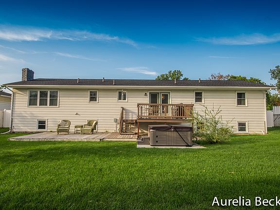 5th image of 3717 Basswood Dr SW