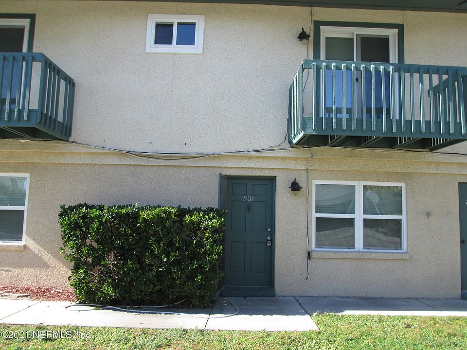 1st image of 904 2nd St S