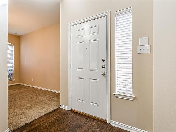 4th image of 11404 Petunia Dr