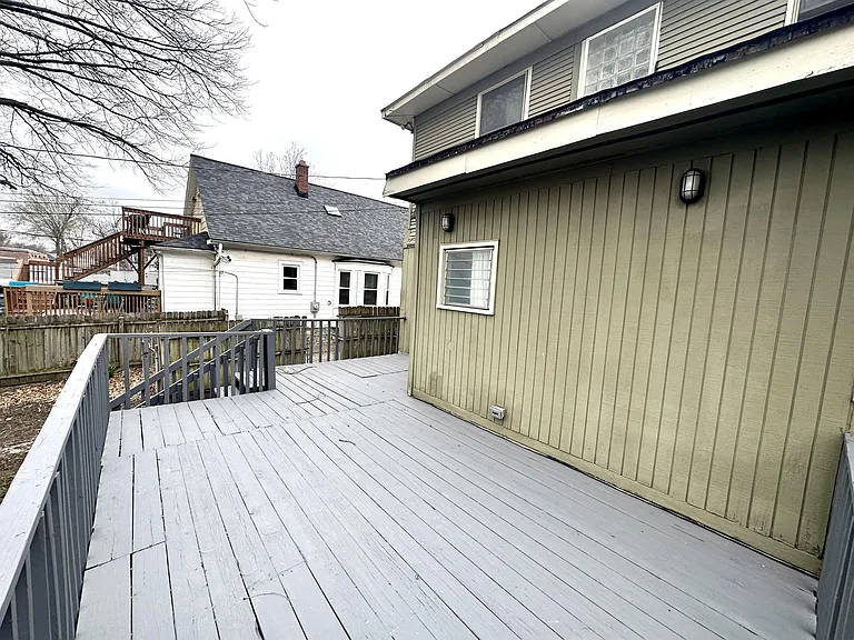 4241 Genessee St — Photo 11