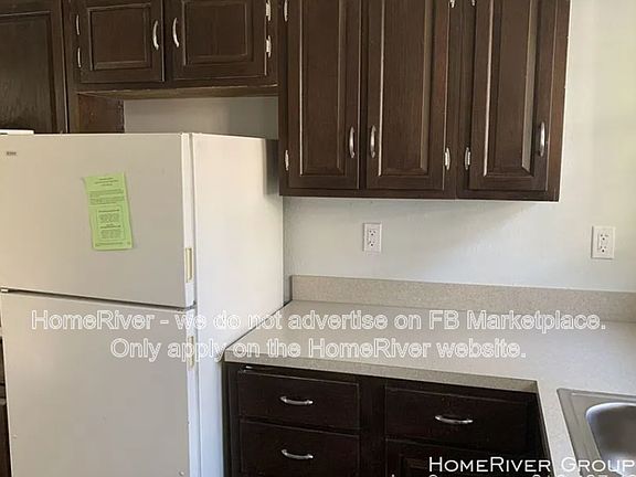 4th image of 811 Broxton St
