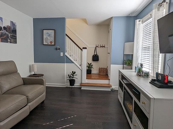 5th image of 3127 Ernst St