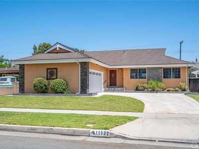 11922 Pine St, Los Alamitos, CA, 90720
