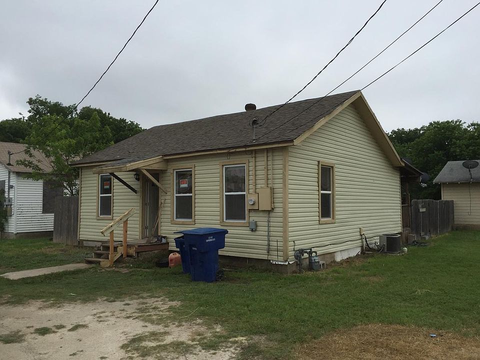 1st image of 607 W Ave E
