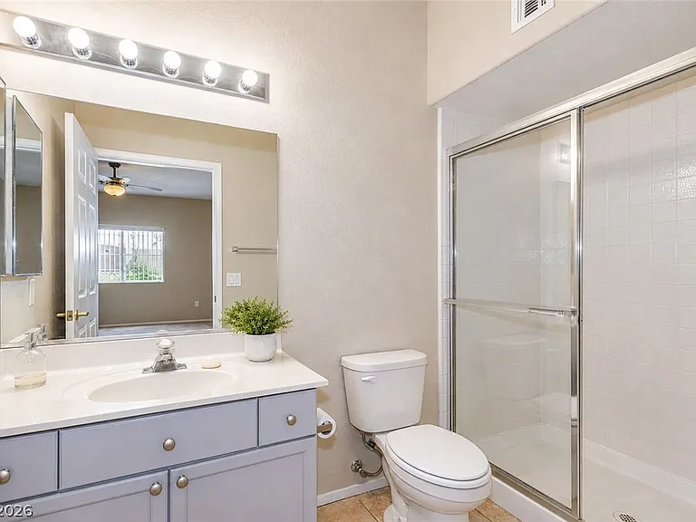 400 Amber Pine St #106 — Photo 17