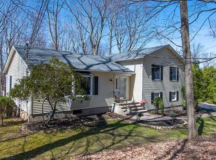 17 Arthur Ln, Randolph, NJ 07869