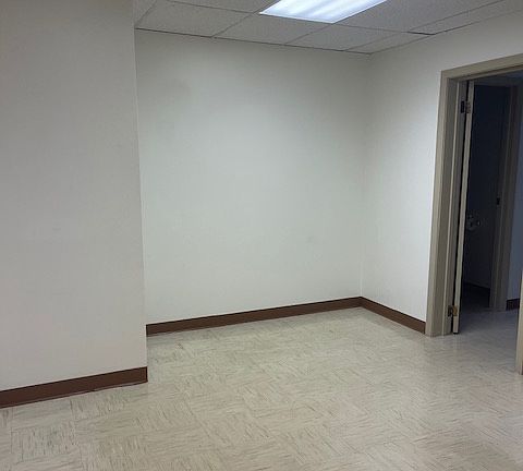 5th image of 1501 Lincoln Way Suite 203