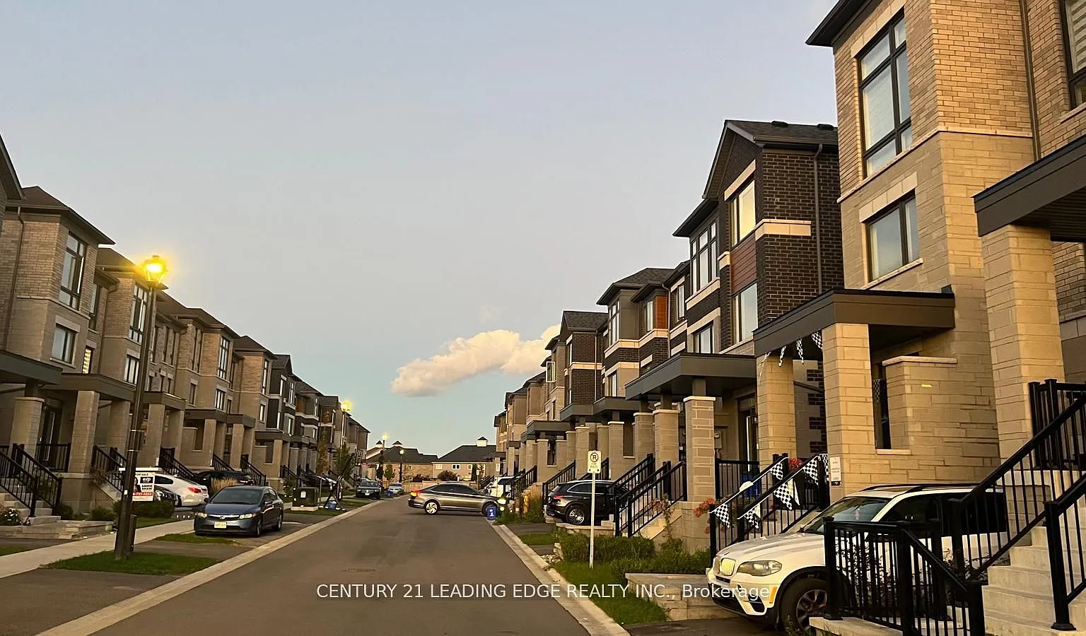 4 bed, $3,400 — Photo 1