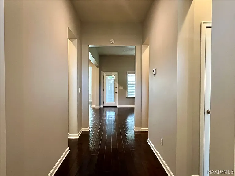 9408 Tillman Ct — Photo 10