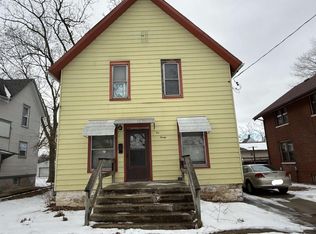 1020 Oak St, Beloit, WI 53511