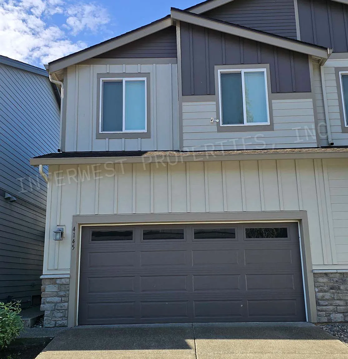 3 bed, 2.5 bath, 1598 sqft, $2,795 — Photo 1