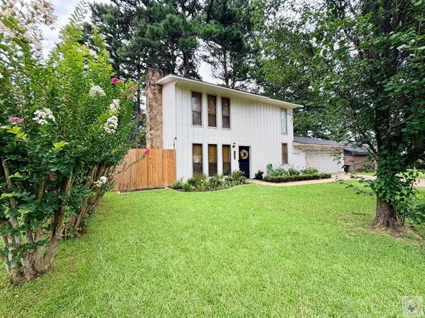 4904 Bradley St, Texarkana, AR 71854