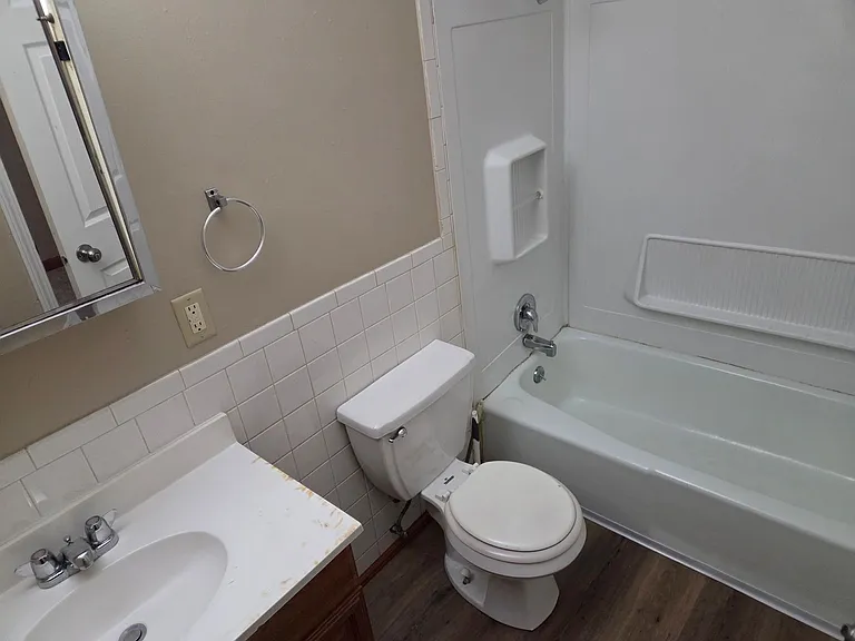 1300 W Jeth Ct — Photo 4