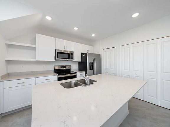 4th image of 2627 Riverfield Rd #2deac4186