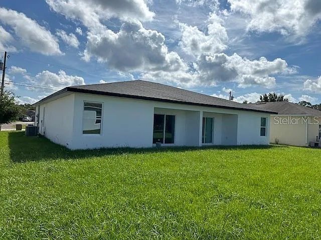 542 Kilimanjaro Dr Unit B - 1 — Photo 2