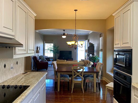 2nd image of 2313 Stone Creek Dr