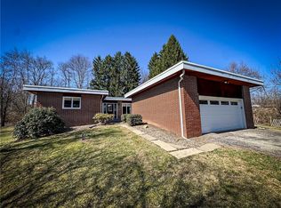 6107 Orchard Ln, Butler, PA 16002