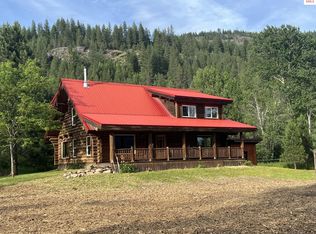 4672 Upper Pack River Rd, Sandpoint, ID 83864