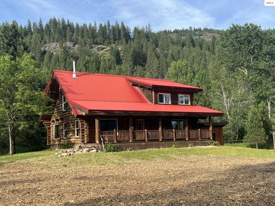 4672 Upper Pack River Rd, Sandpoint, ID, 83864