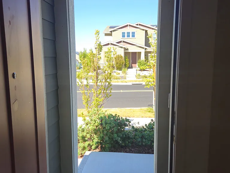 Outside view from Kitchen/Living room