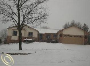 45739 Cider Mill Rd, Novi, MI 48374