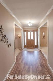 3rd image of 12584 Royal Manor Dr