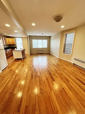 Rented by Voro Purple LLC | media 15