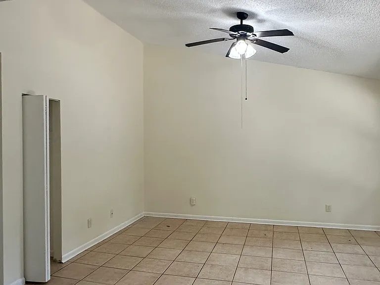9406 N Hartts Dr #A — Photo 20