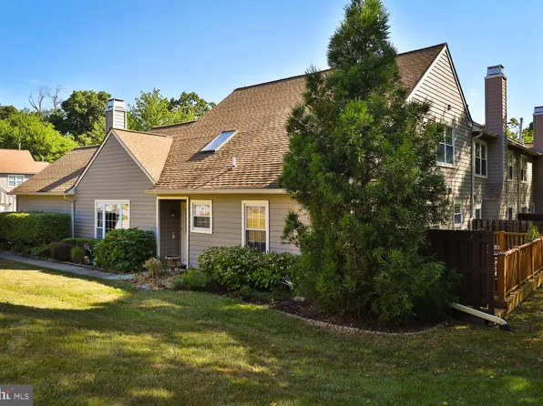 128 Orchard Ct, Blue Bell, PA 19422