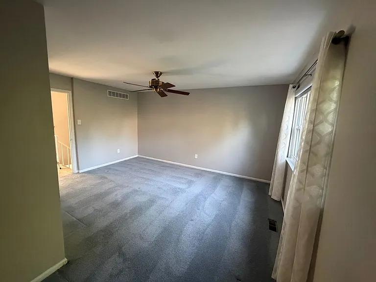 3217 Stockton Pl — Photo 8