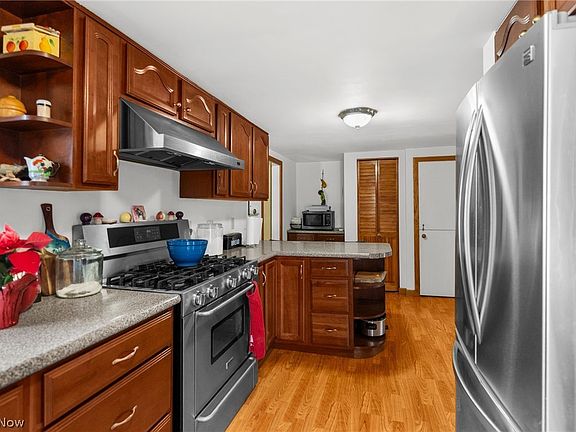 4th image of 7441 Hubbard Bedford Rd