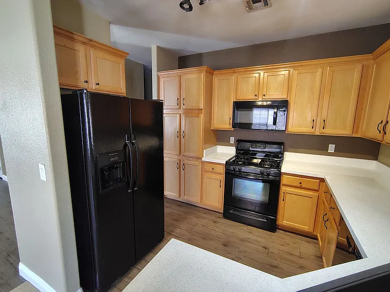 169 Gannett Peak St — Photo 5
