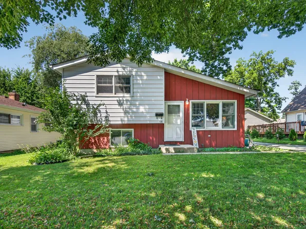 320 Barber St, West Chicago, IL 60185