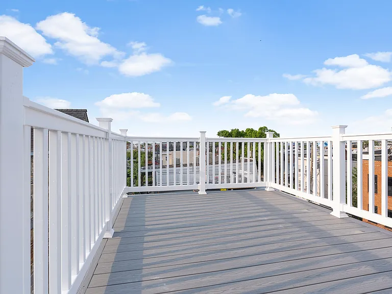 Roof Top Deck w/ view (1)