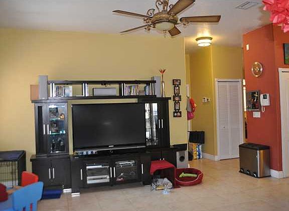 5th image of 9821 NW 26th St