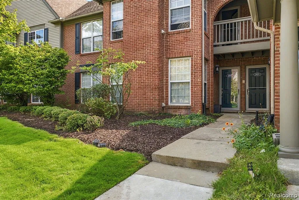 2 bed, 2.0 bath, 1491 sqft, $2,250 — Photo 4