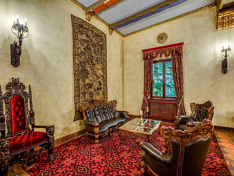 Los Altos — Photo 10