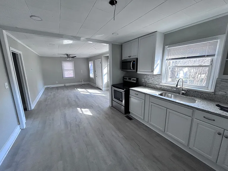 1408 Poston Cir — Photo 3