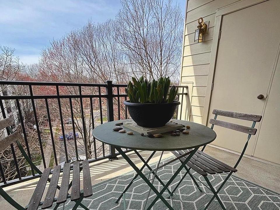 1st image of 1334 Garden Wall Cir #E