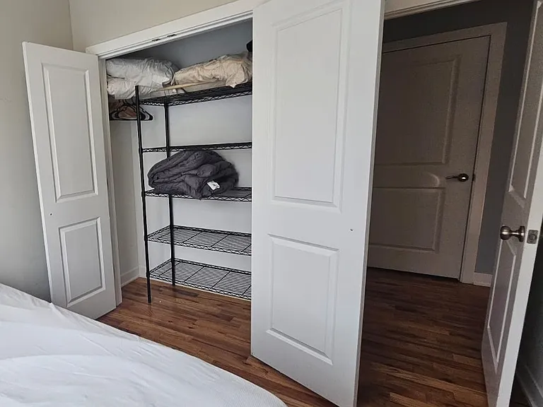 184 N Lamon Ave #2 — Photo 5